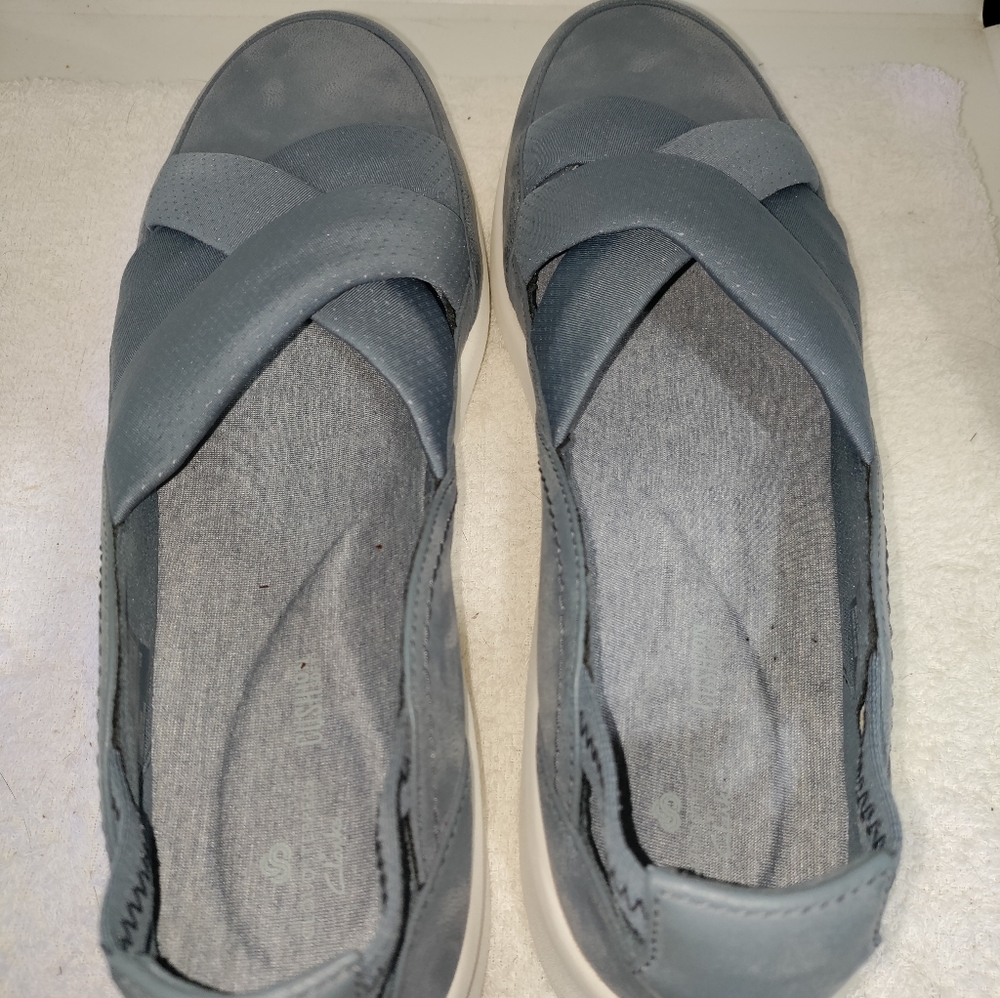 Clarks Solid Blue Coloured Slip-On Textile Women's Shoespre-owned Size 10 - Picture 6 of 7